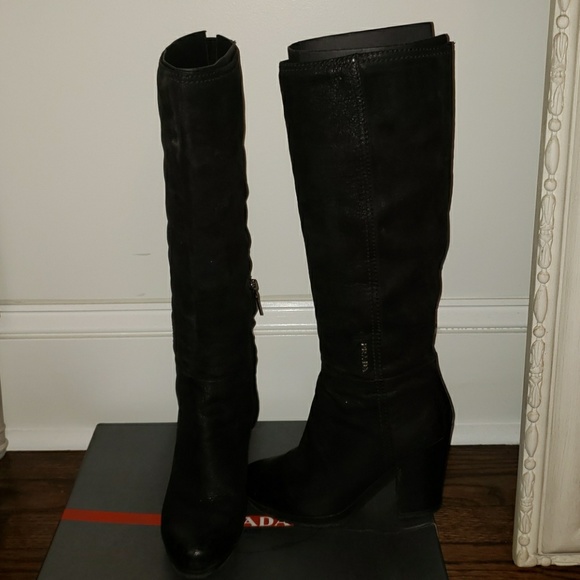 Authentic Prada leather boots. Made in Italy - Picture 2 of 6